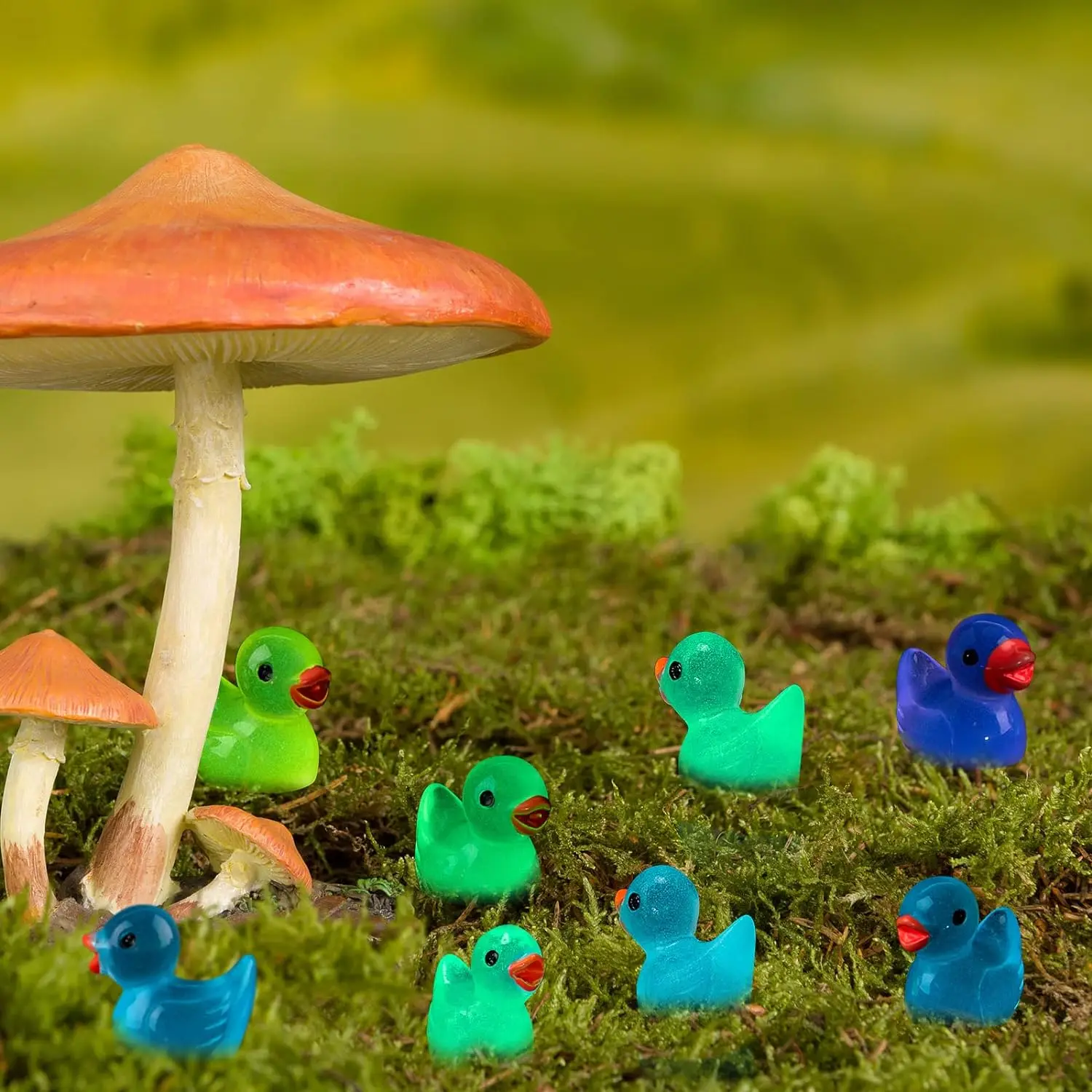 50/100PCS leuchtende Mini-Enten Moos Microlandscape Miniatur-Entenfiguren Feengarten-Zubehör Home Decor Glow in The Dark