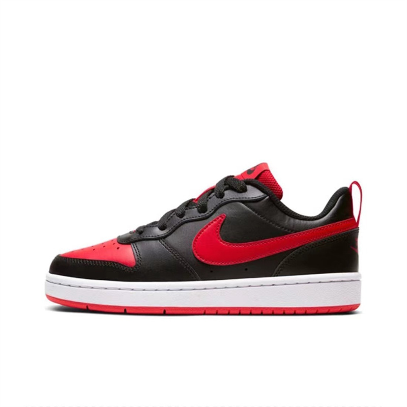 Nike Court Borough Low2 รองเท้า Nike สําหรับเยาวชนแฟชั่นและรองเท้าสตรีอินเทรนด์แบบสบาย ๆ กันลื่นและรองเท้ากระดานเด็กที่ทนทาน