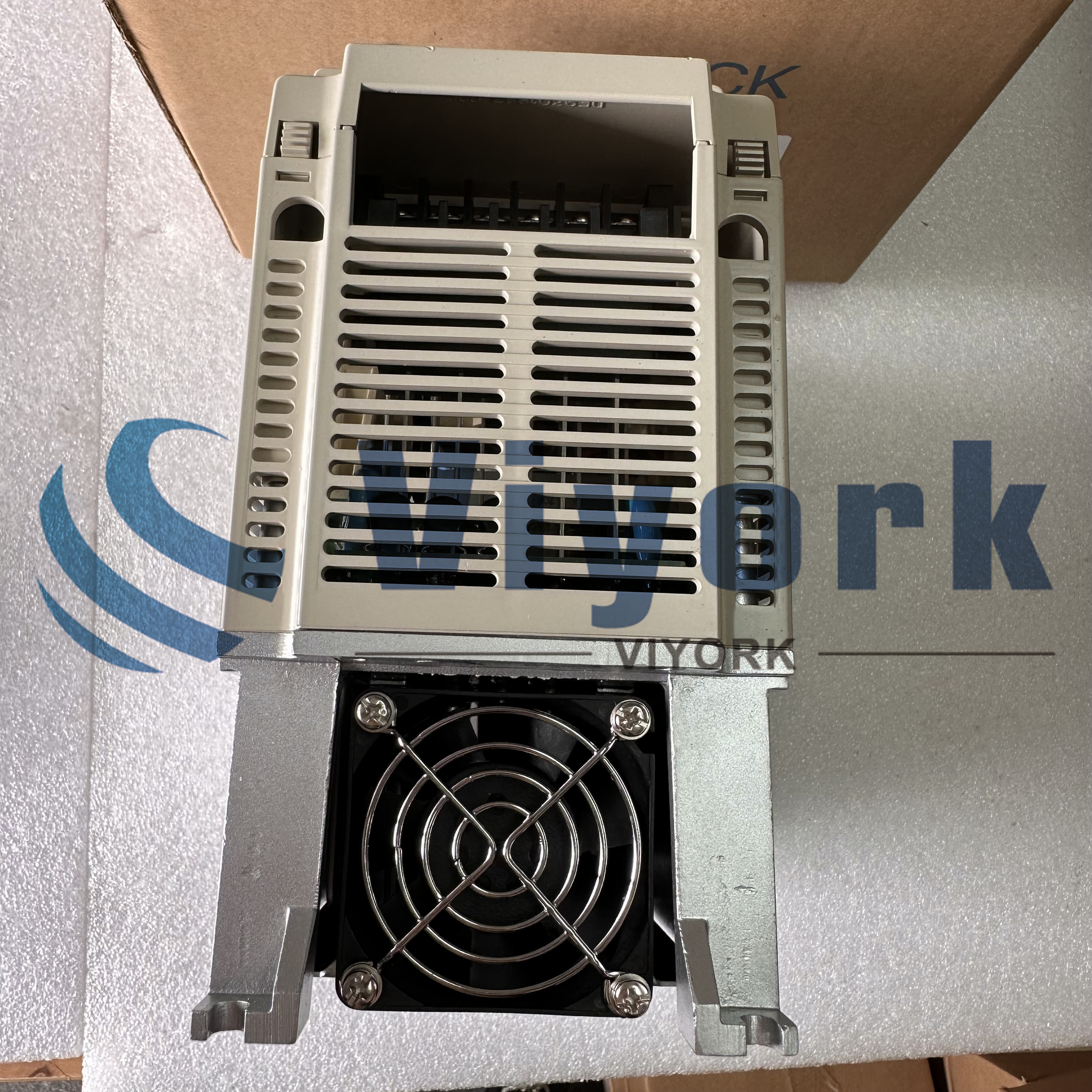 SGDB-05VN SERVO DRIVE 200-230VAC 50/60HZ 5AMP NUEVO