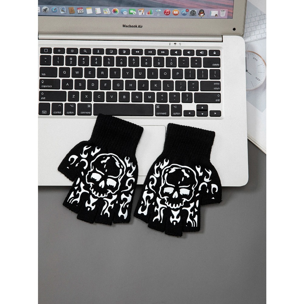 1pcs New Halloween Skeleton Skull Half Finger Punk Gloves Winter Skull Fingerless Black Mitten