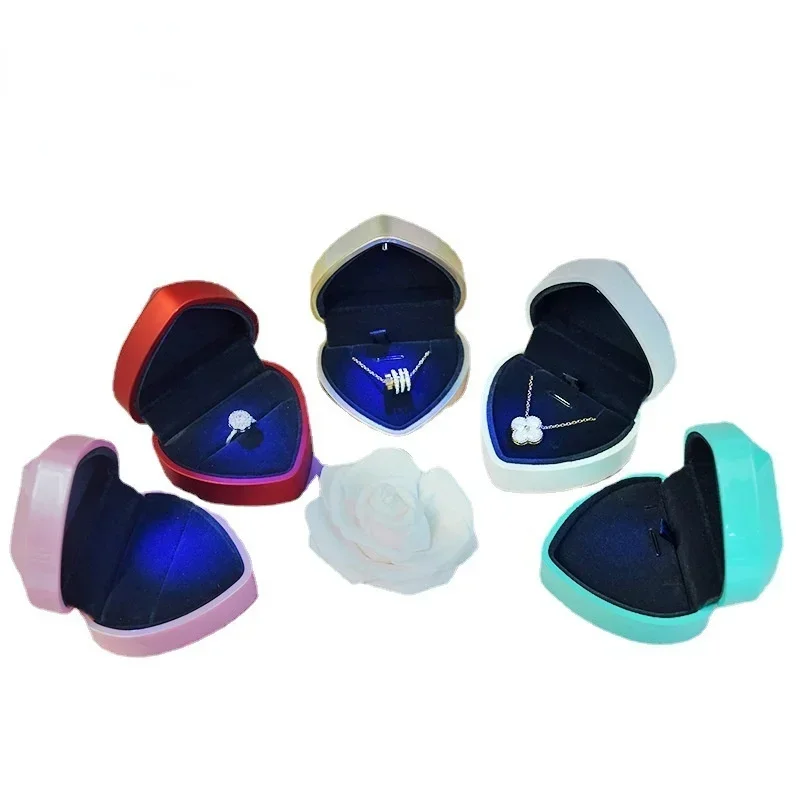 Creative Heart Shaped ไฟ LED กล่องเครื่องประดับ High-end ข้อเสนอสารภาพแหวนกล่องเครื่องประดับกล่องจี้