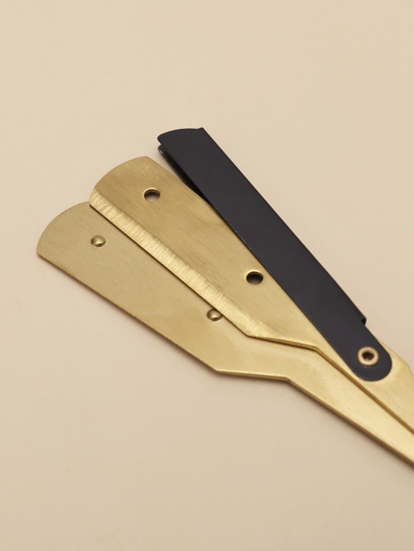 Scheermes voor heren Handmatig scheerapparaat Roestvrijstalen scheerapparaatrek Professionele scheermes met rechte rand Kapper Baardsnijder