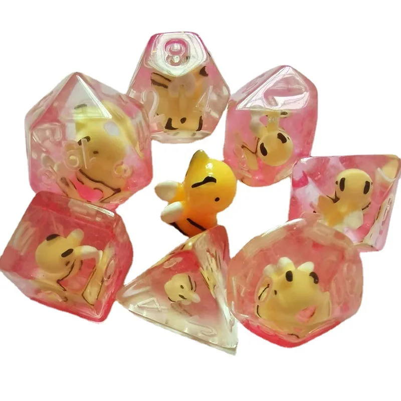 Neues DND gehobenes 7-teiliges Harzwürfelset Polyedrisches Inline-Tier D4 D6 D8 D10 D12 D20 Würfel für RPG-Brettspiel und Tischspiele