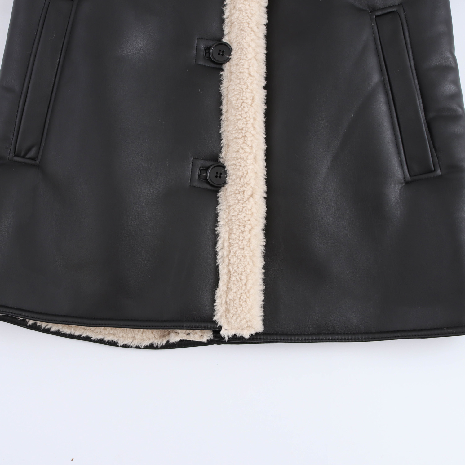 Jaqueta Fena de Moda Outono Nova com Efeito de Couro Dupla Face Manga Longa com Gola Reversível e F de Botão em Fibra...