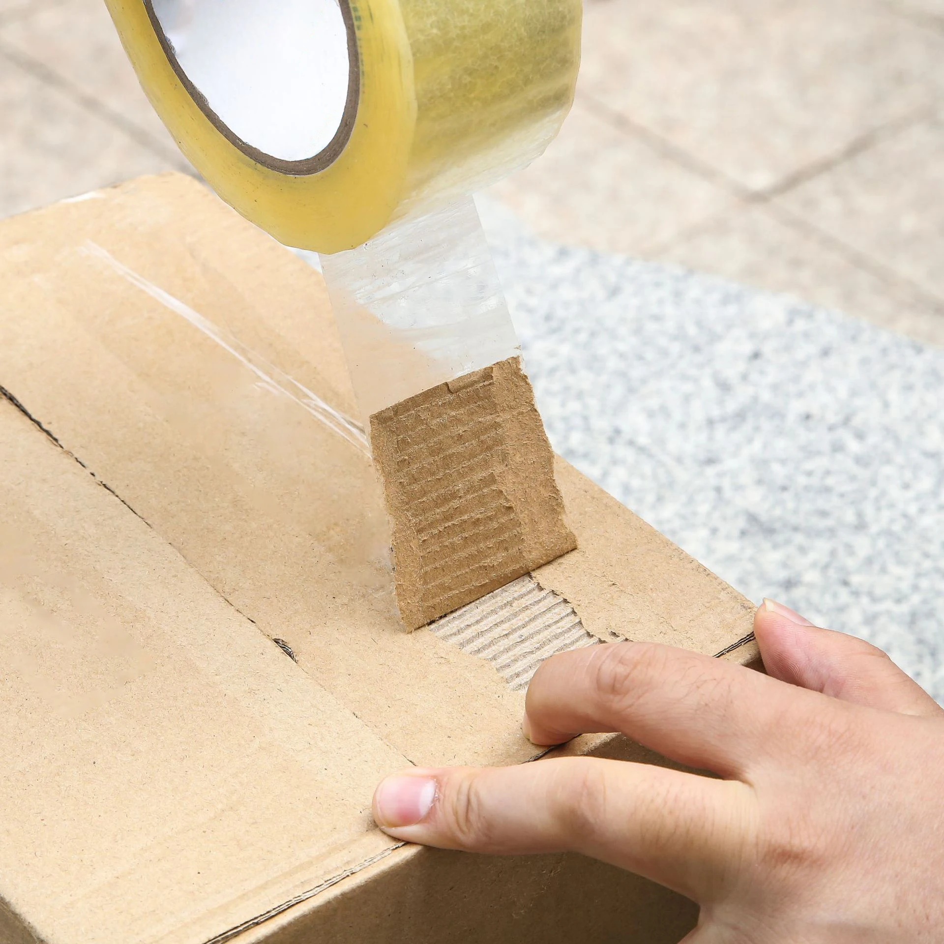 Cinta transparente amarilla y blanca transparente para embalaje exprés de rollos grandes y sellado de cajas gruesas 48 mm * 110 m (2 piezas)