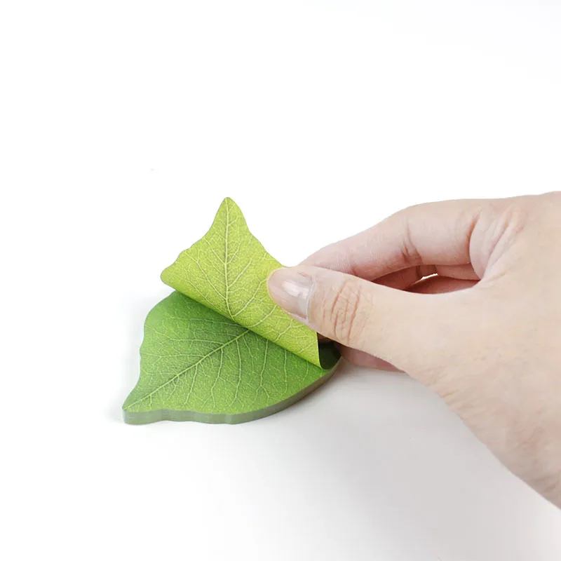 50 แผ่น Leaf Shape Sticky Note Pads น่ารัก Self-Adhesive Memo Notepad Kawaii โรงเรียนอุปกรณ์สํานักงานเครื่องเขียน