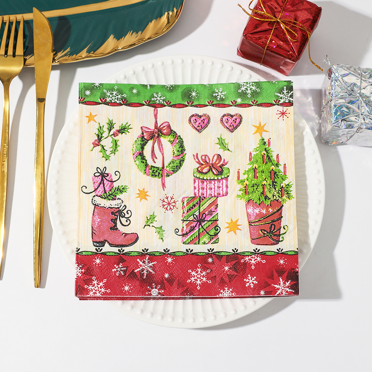 Christmas Party Napkins Disposable Dinner Serviettes Santa Claus Christmas Tree Gifts Flower Element Style Art Decoupage Napkins
