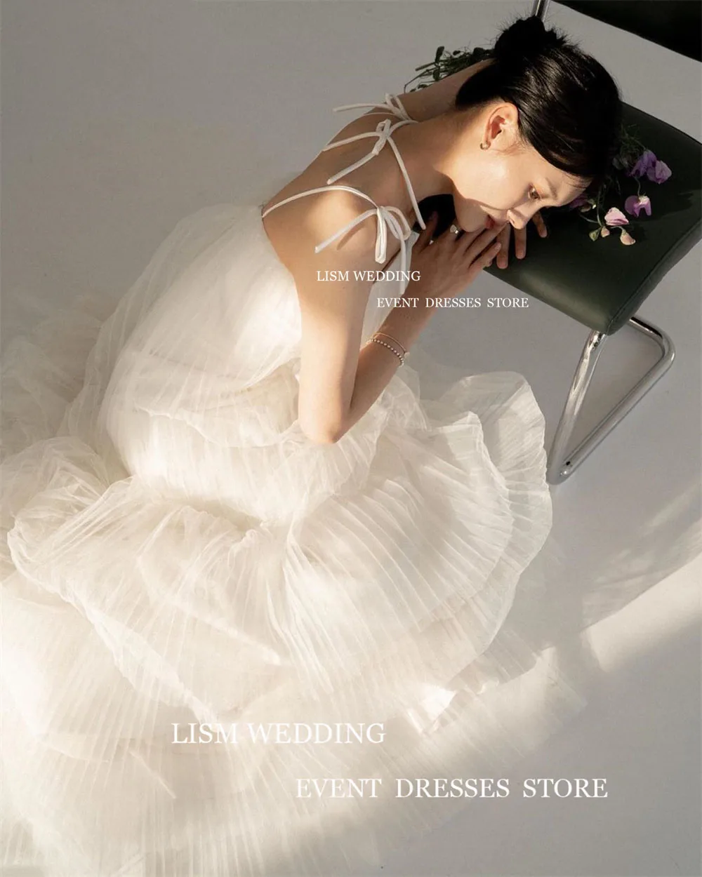 LISM Semplice Tulle A strati Increspature Corea Abito da sposa Spaghetti Strap A-Line Abito formale Abiti da sposa Abito da sposa personalizzato