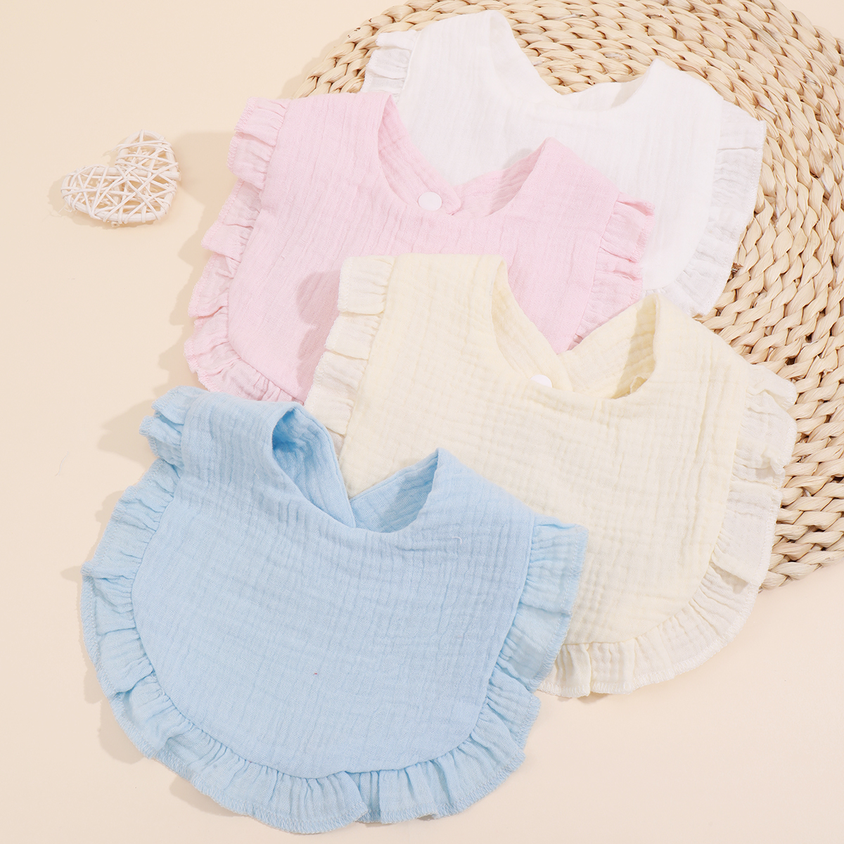 1szt Śliniak do karmienia niemowląt Ruffle Solid Infants Lace Saliva Towel Miękka bawełniana ściereczka do odbijania dla noworodków Śliniaki dla dzieci
