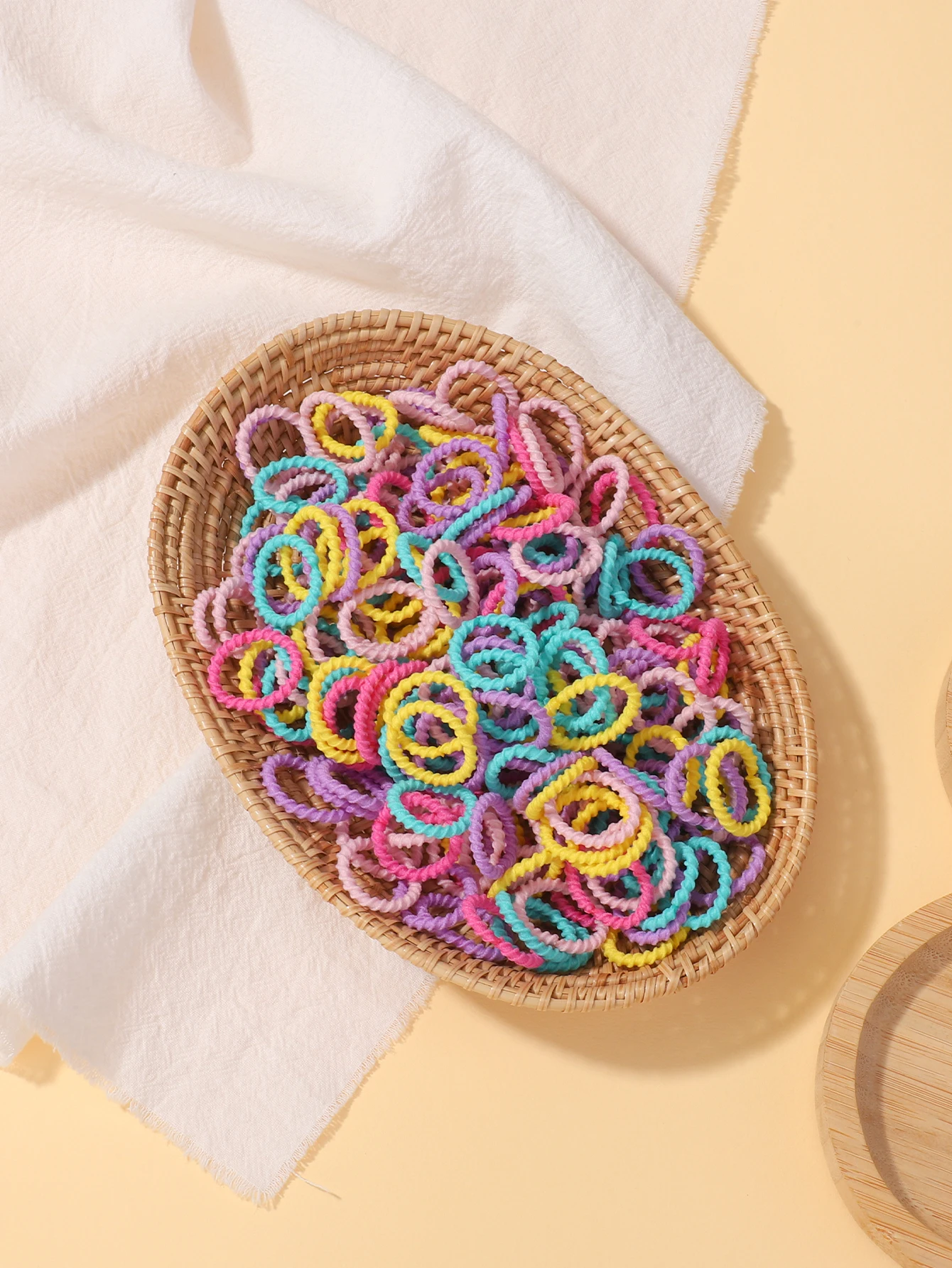 Conjunto de faixa de borracha colorida para crianças pequenas, 100 peças, 2cm de altura, anéis de polegar elásticos que não machucam o cabelo, scrunchies de bebê, linha pequena