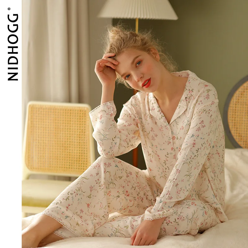 Pijama de satén de manga larga para Mujer, ropa de dormir de viscosa con estampado de hojas de sauce, conjunto de dos piezas, preventa, Primavera, 2024