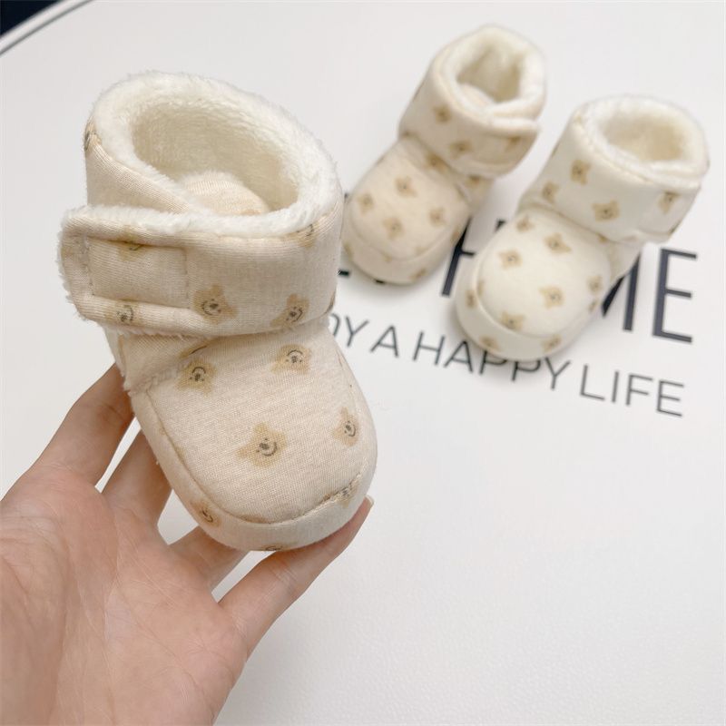 Cute cartoon comfortable boots, suitable for baby boys, soft and warm with wool boots, suitable for indoor walks, autumn