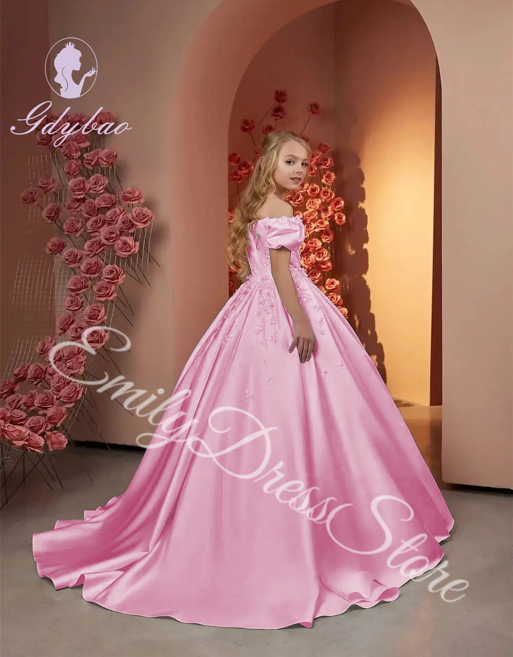 ผ้าซาตินสีขาวดอกไม้สาวชุดสําหรับงานแต่งงานปิดไหล่ Applique ประดับด้วยลูกปัด Elegant วันเกิดประกวด Gowns First Communion Dress