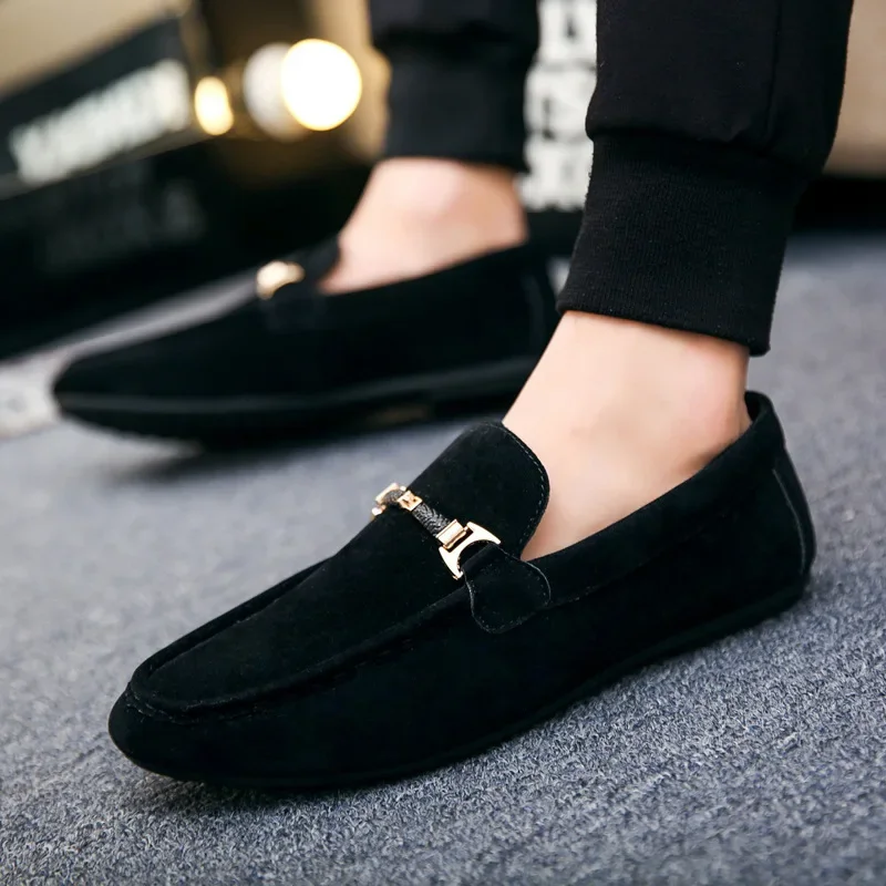 Slip-On Loafers สำหรับผู้ชายขับรถรองเท้าแตะคุณภาพสูงแฟลตชายรองเท้าหนังนิ่มสบายๆฤดูร้อนผู้ชายรองเท้า
