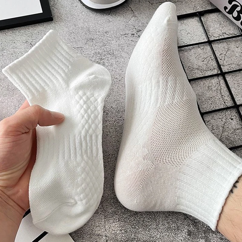 3 pares de calcetines suaves de algodón cálidos en blanco y negro para hombre, calcetines cortos deportivos de negocios transpirables de Color sólido para otoño e invierno para hombre
