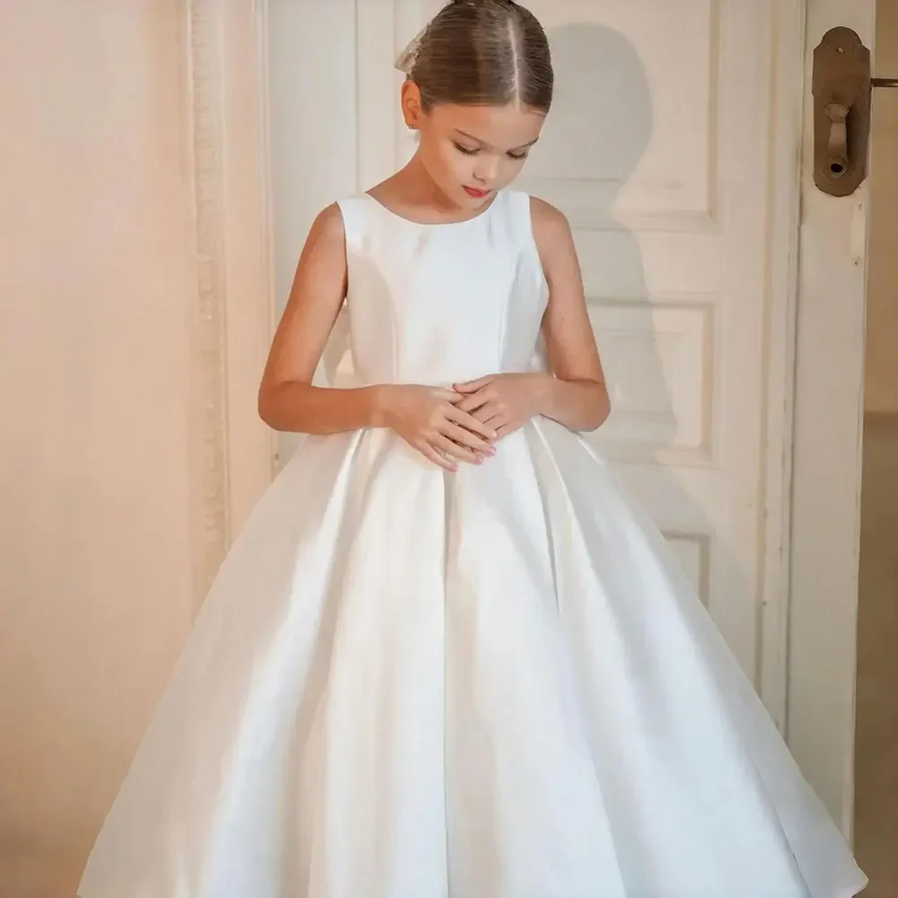Elegant ยาวชุดสาวดอกไม้สีขาวโบว์ซาตินงานแต่งงานชุดแขนกุดวันเกิด First Holy Communion ชุดสําหรับหญิง