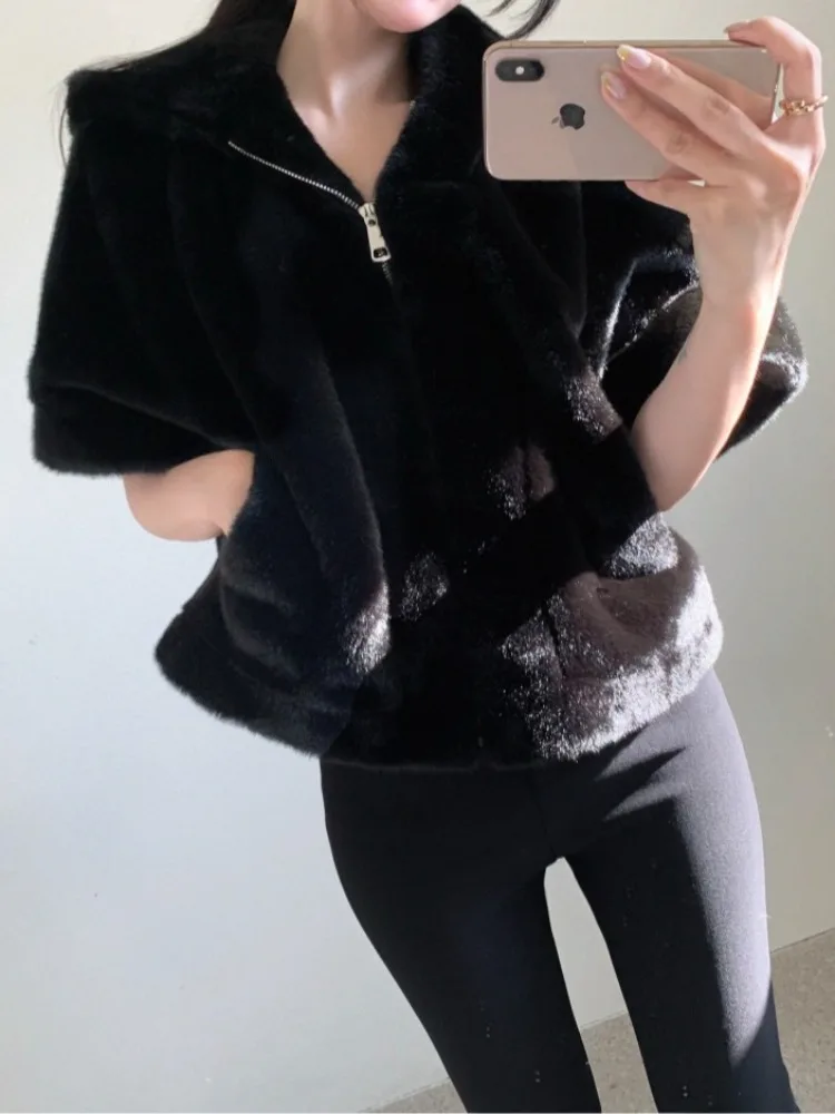 Casaco de Inverno Estiloso com Zíper, Manga Curta e Capuz, Jaqueta de Couro Plu para Mulheres, Estilo Casual para o Dia a Dia