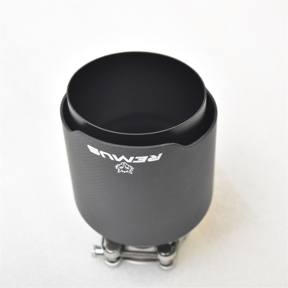 マットブラックパイプカーボンファイバー REMUS ステンレス鋼ユニバーサルエキゾーストパイプマフラーパイプ x4 自動車用マイクロヒント