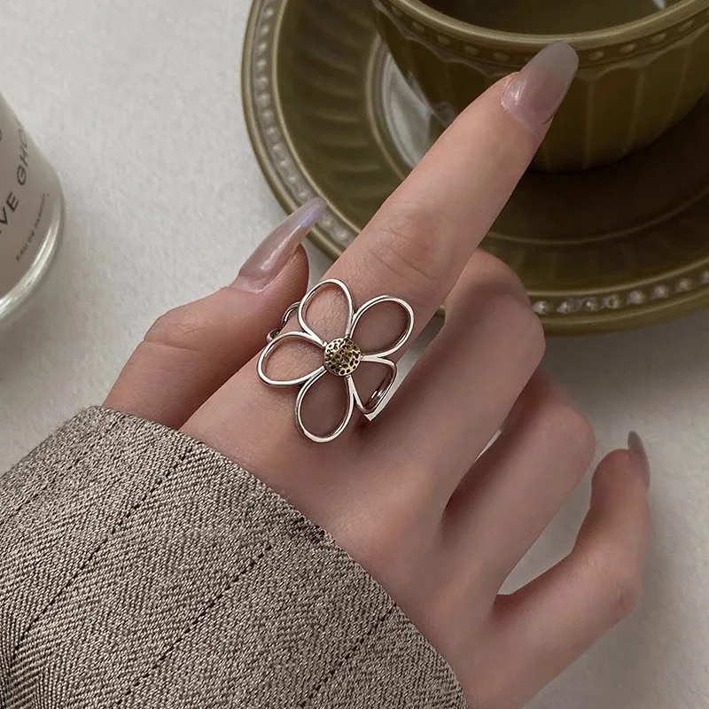 925 แหวนเงินสเตอร์ลิงสําหรับผู้หญิงคู่ Minimalist Handmade ดอกไม้ขนาดใหญ่แหวนเครื่องประดับของขวัญป้องกันโรคภูมิแพ้