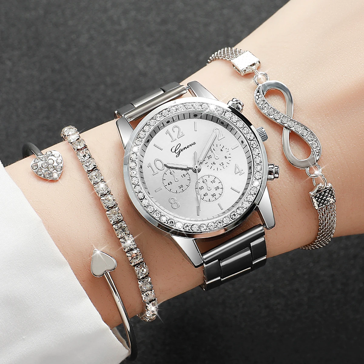 4 ชิ้น/เซ็ตนาฬิกาผู้หญิงแฟชั่น Rhinestone คํา Dial สตีลควอตซ์นาฬิกาสร้อยข้อมือชุด (ไม่มีกล่อง)