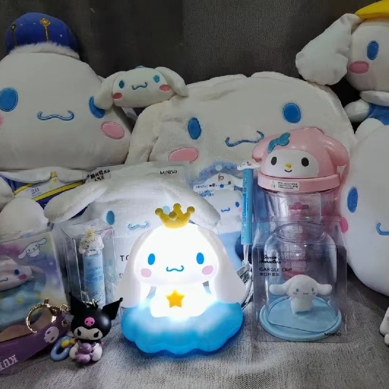 ภาพเคลื่อนไหว Sanrios Kitty Kawaii เรืองแสง Cloud โคมไฟ Hello Kitty โคมไฟข้างเตียง LED Night Light เค้กตกแต่งตกแต่งของขวัญ