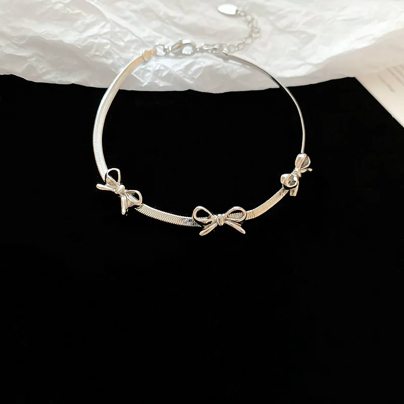 Braccialetti Bowknot color argento per donne ragazze scintillanti catene delicate lama girocolli collane abito da festa gioielli regali