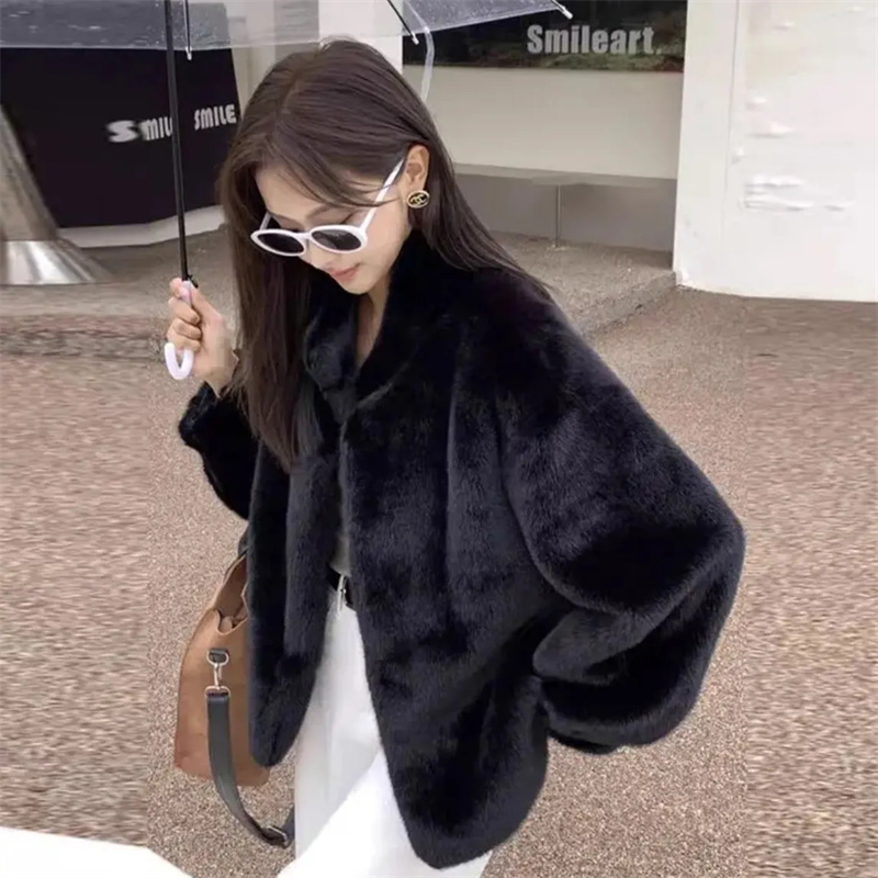 Pele de vison de uma peça gola alta casaco de pele para mulheres jovens vison curto 2025 inverno mulher cor sólida eco-friendly casaco de pele solta