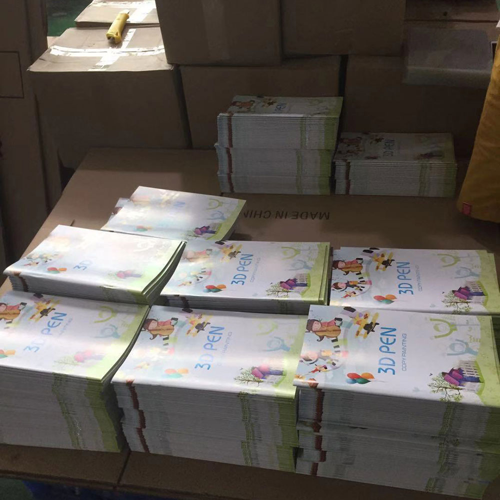 Pióro do drukowania 3D Książka do rysowania Wielokrotnego użytku Kolorowe 22/40 wzorów Gruby papier Przezroczysty szablon do malowania płytek na prezenty dla dzieci z piórem 3D