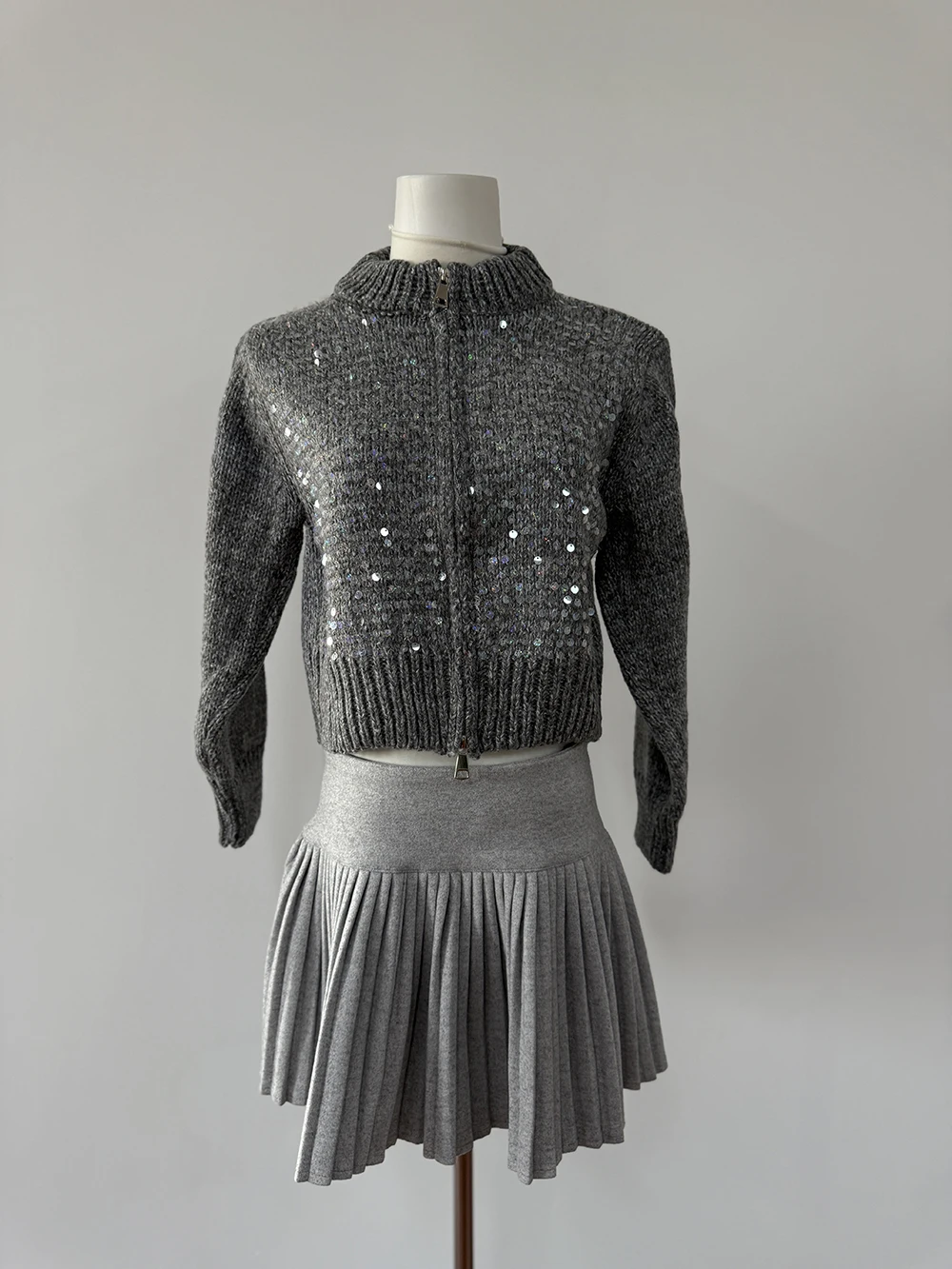 Pull en tricot à paillettes pour femmes, nouvelle mode automne et hiver, tempérament, taille haute, jupe plissée amincissante, ensemble en Tweed