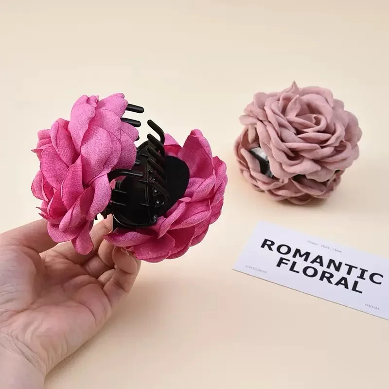 Grampo de cabelo tridimensional de alta qualidade com flor rosa estilo férias à beira-mar para mulheres