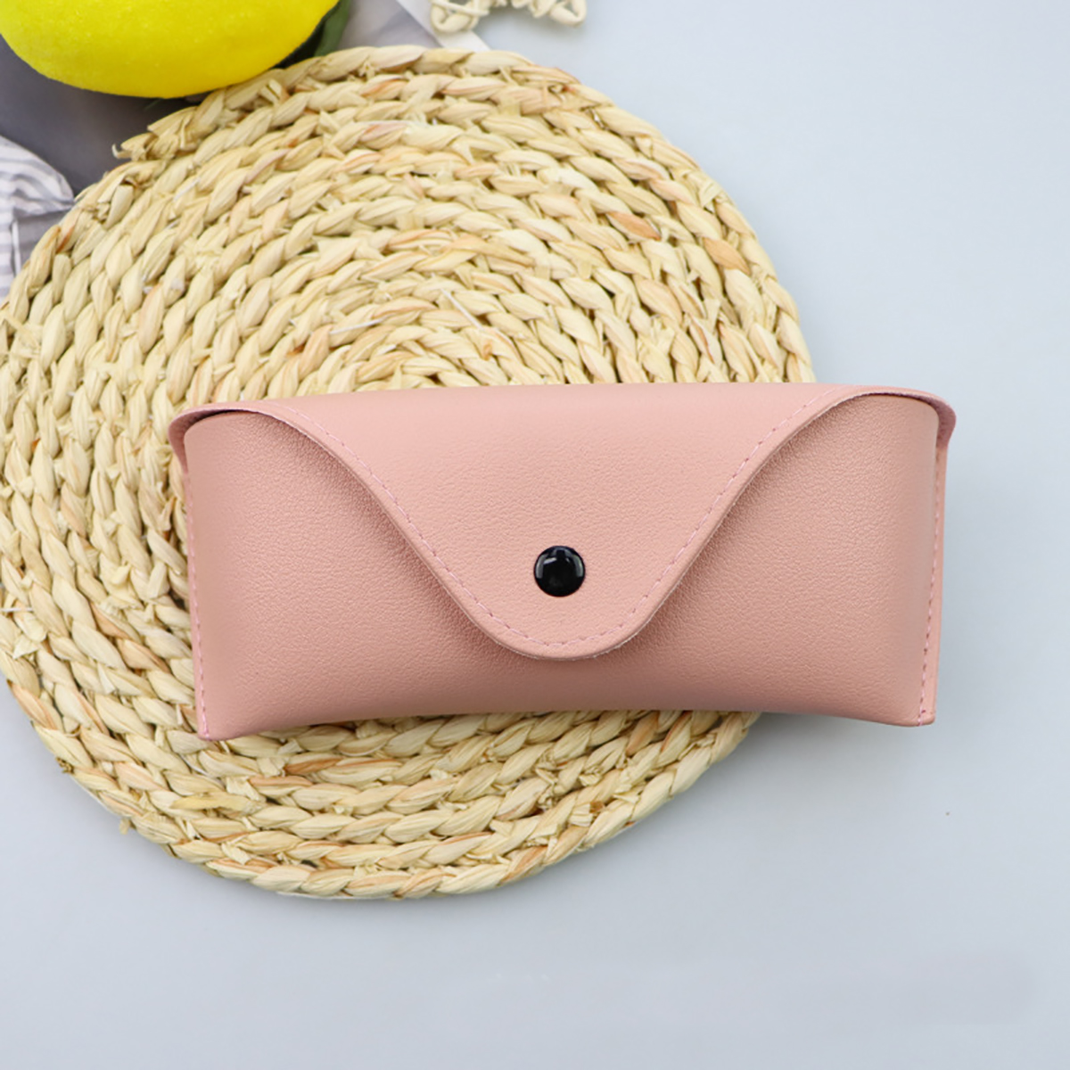 1pc Portable Leather Glasses Case PU Leather Durable Soft Sunglasses Pouch Slim Case For Women Unisex Eyeglass Case Eyewear