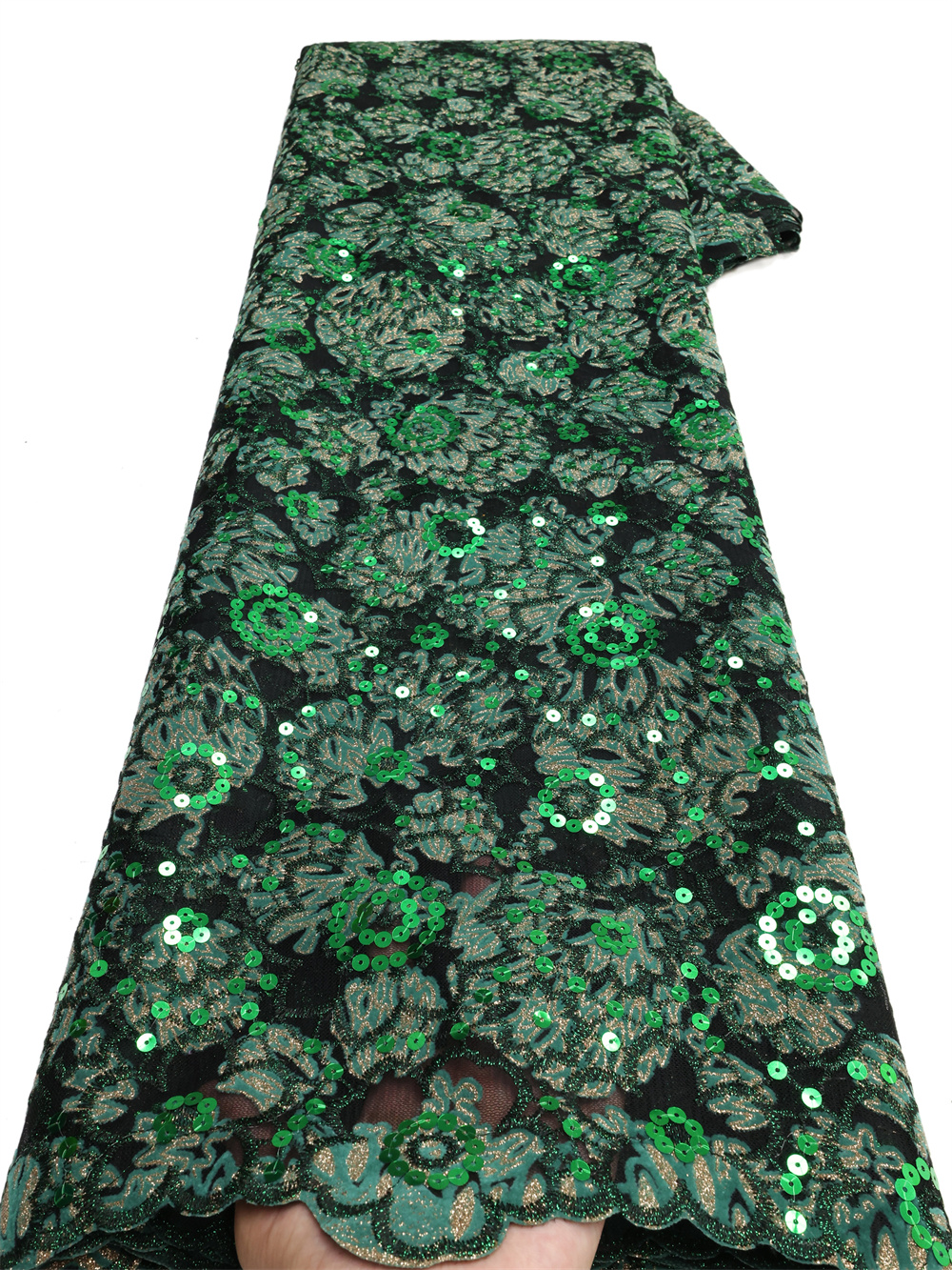 Groothandel Afrikaanse fluwelen kantstof met lovertjes 2025, hoge kwaliteit borduurwerk Nigeriaanse Franse kantstof voor het naaien van feestjurken