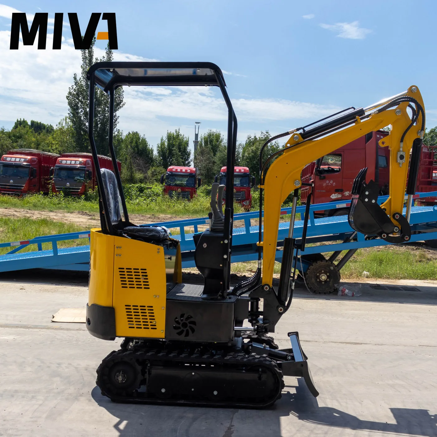 New 1Ton Mini Excavato Small Bagger Backhoe Digger With Boom Swing Euro 5 Engine Mini Digger Customization