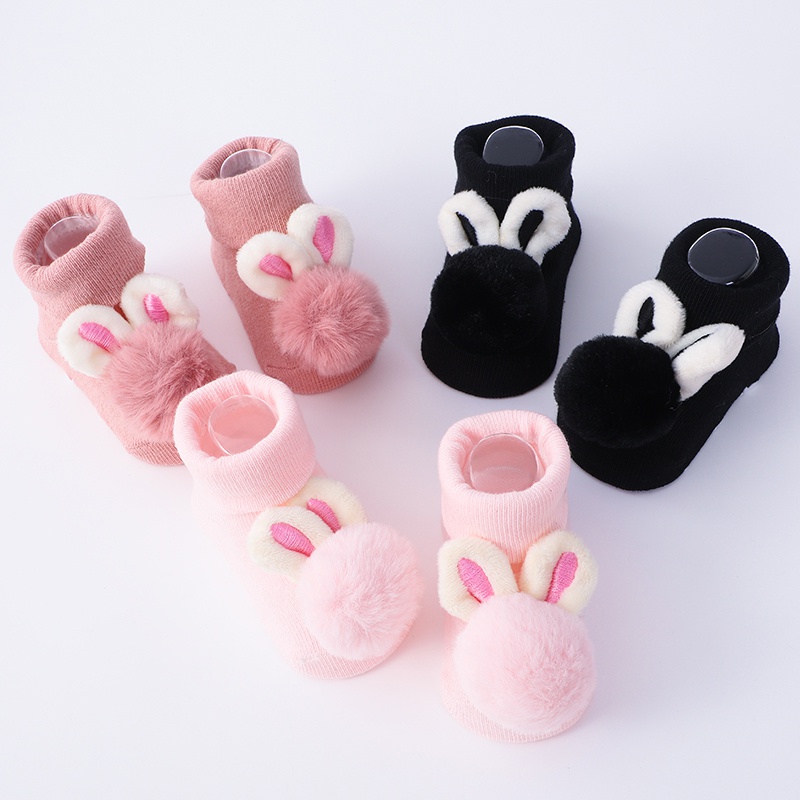 2 個セットベビーソックスヘッドバンドかわいいぬいぐるみボール新生児ショートソックスかわいいキッズ女の赤ちゃんヘアバンド靴下写真の小道具