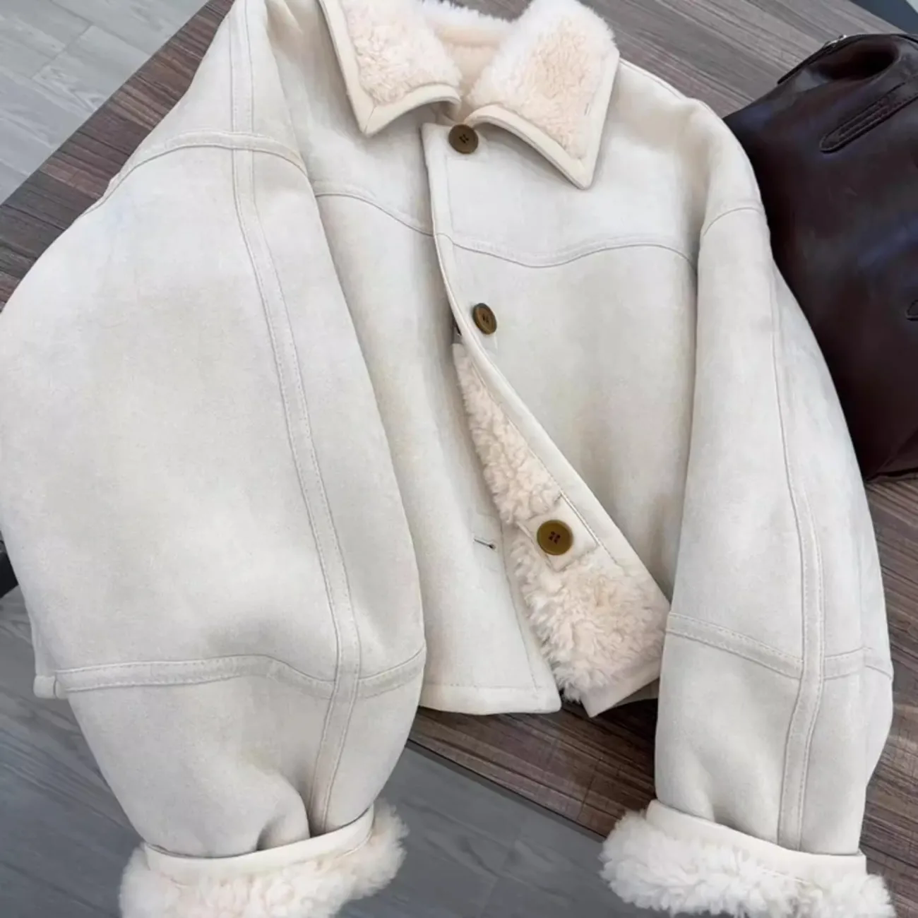 Einzigartige super gut aussehende Reversfell einteilige Lammwolljacke Outwear Damen Herbst Winter neue Mode lose dicke warme Parka