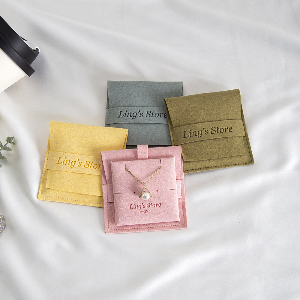 20/50/100 pçs logotipo personalizado jóias tira de microfibra 8x8cm saco inserção com 6x6cm almofada cartão para brincos studs colar pingente