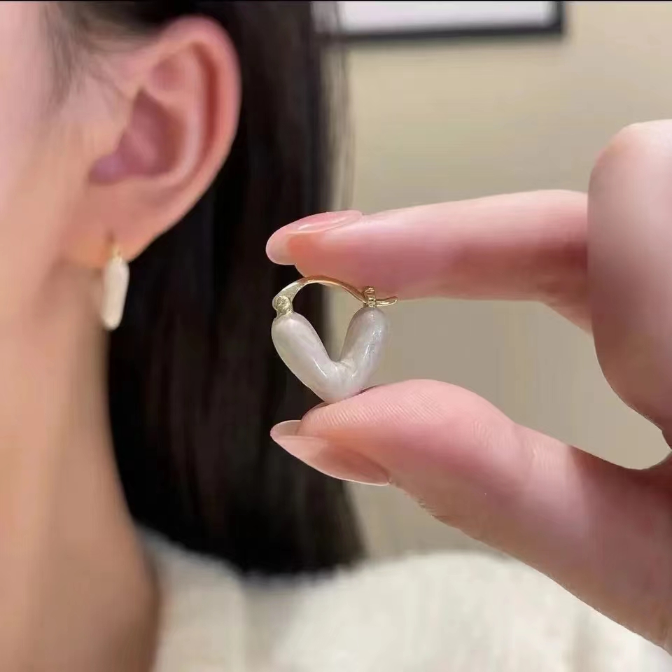 Pendientes de gota de corazón de amor minimalista dulce coreano para mujer, pendientes elegantes de moda blanca, Piercing estético, joyería de oreja