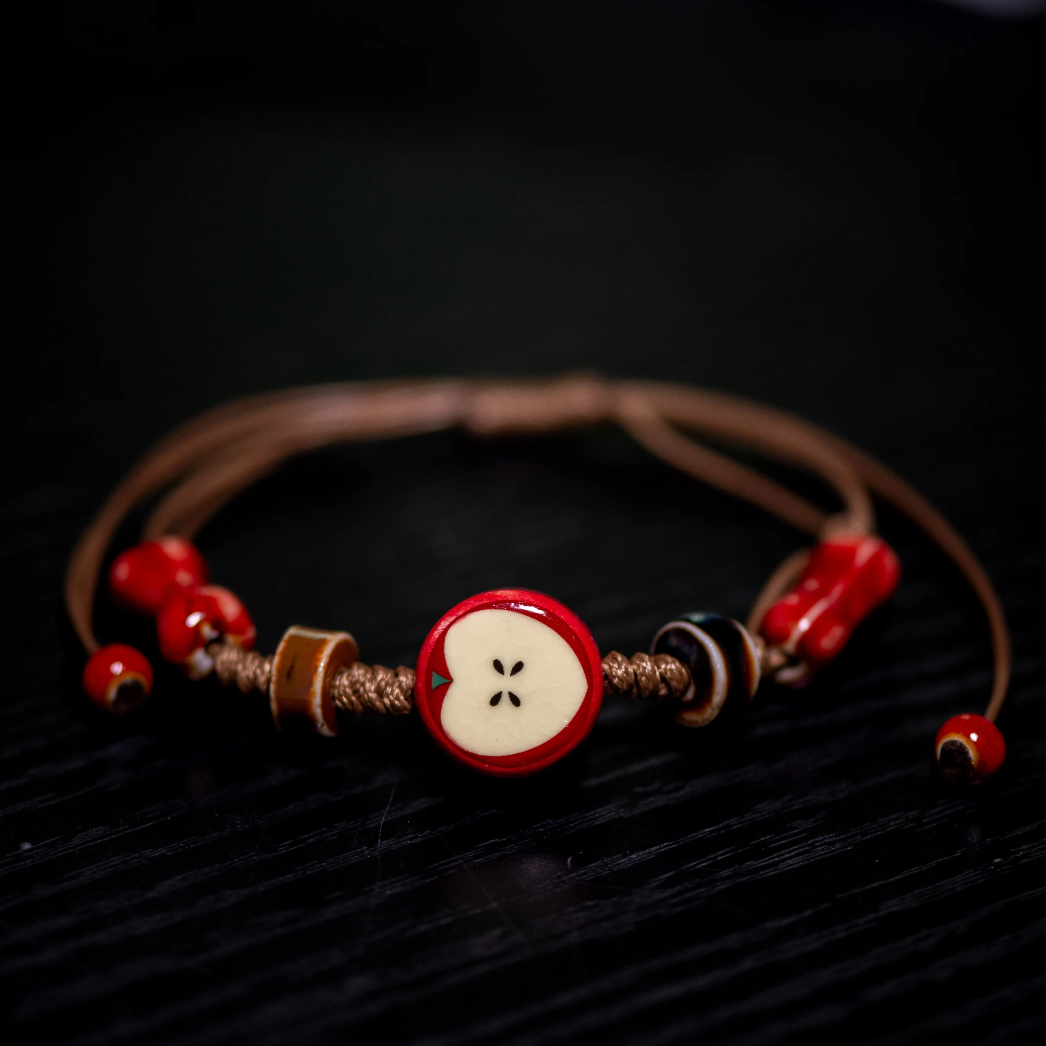 Pulsera de cerámica de manzana hecha a mano, cordón tejido ajustable, joyería bonita de estilo de dibujos animados para regalos