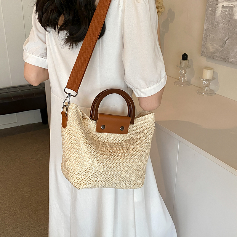 ฤดูร้อนผู้หญิงไหล่กระเป๋าไม้กระเป๋าถือทอมือฟางกระเป๋า Bohemian Casual Lady Beach Pack แฟชั่น Lady Crossbody กระเป๋า