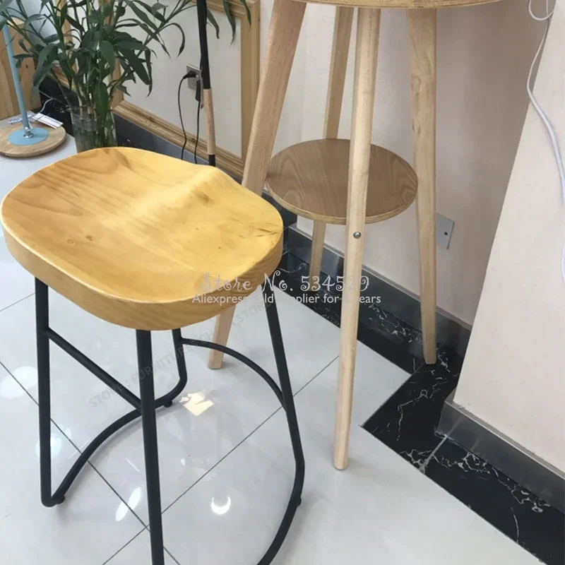 Taburete de Bar moderno, asiento de hierro, taburete de tocador, estilo europeo, madera maciza, diseño de moda, taburete de Bar, silla de Bar