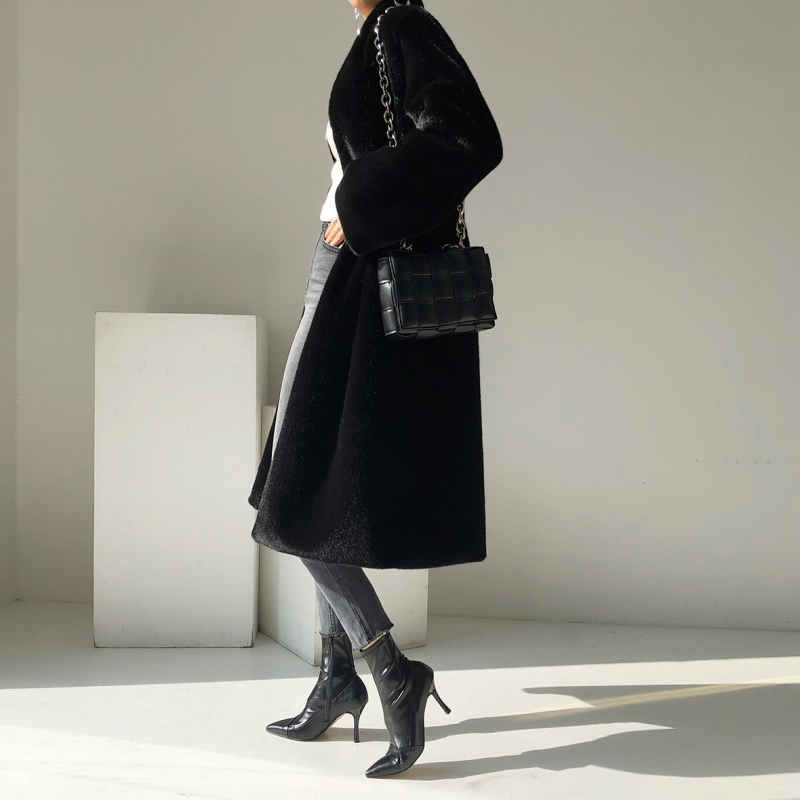 TINIKENG ミッドレングスの毛皮のコートの女性の豪華なジャケットスタンドカラー冬 2024 新しいブラックフォックスエミュレーションベルベット毛皮のアウター