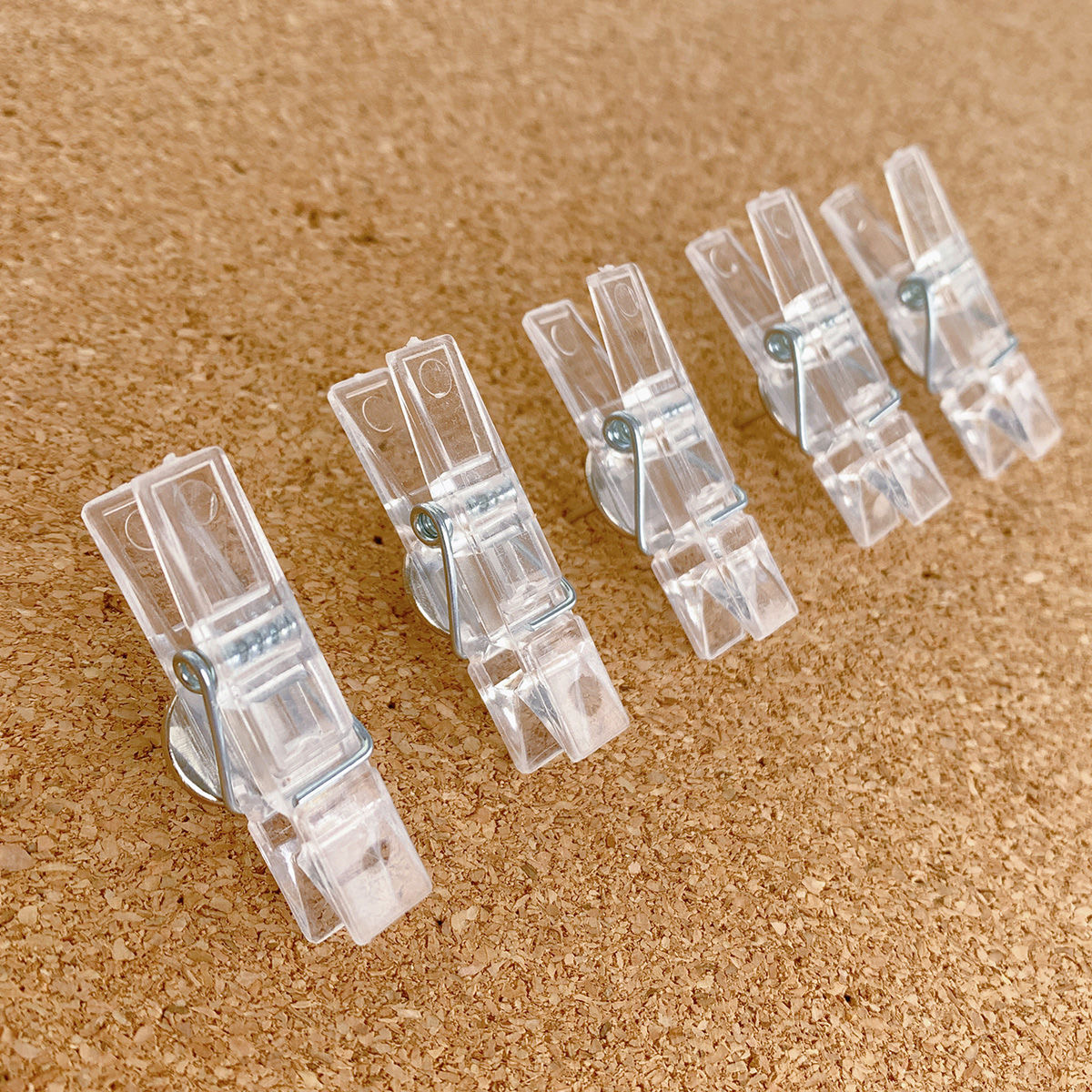 20pcs Multifunctional Clip-shaped Thumb Tacks for Cork Board Transparent Plastic Push Pins Home Photo Wall Decoration Clips