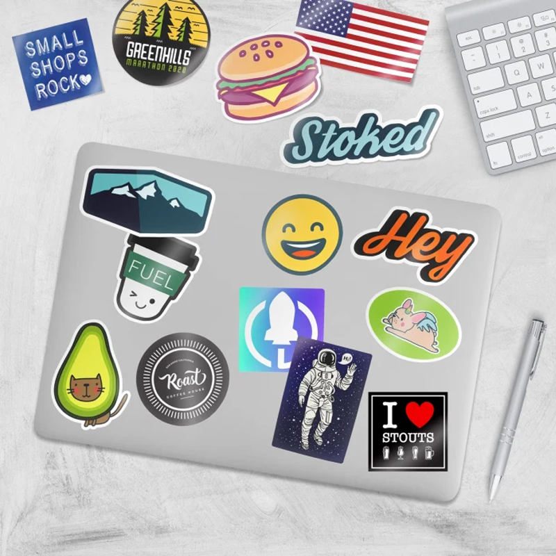 50 個カスタムビニールステッカークリア漫画ラベルロゴ防水装飾ラップトップアニメかわいいホログラフィックステッカー車の装飾