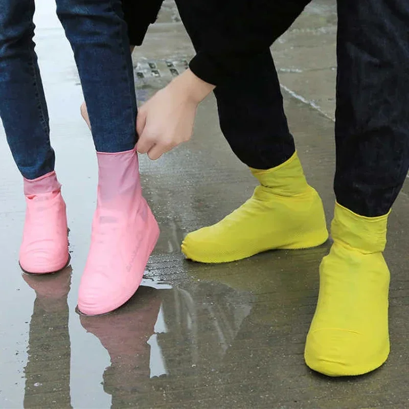 Copriscarpe impermeabili Stivali da pioggia antiscivolo in silicone Scarpe da ginnastica unisex Protezione per scarpe da pioggia riutilizzabili per giornate di pioggia all'aperto