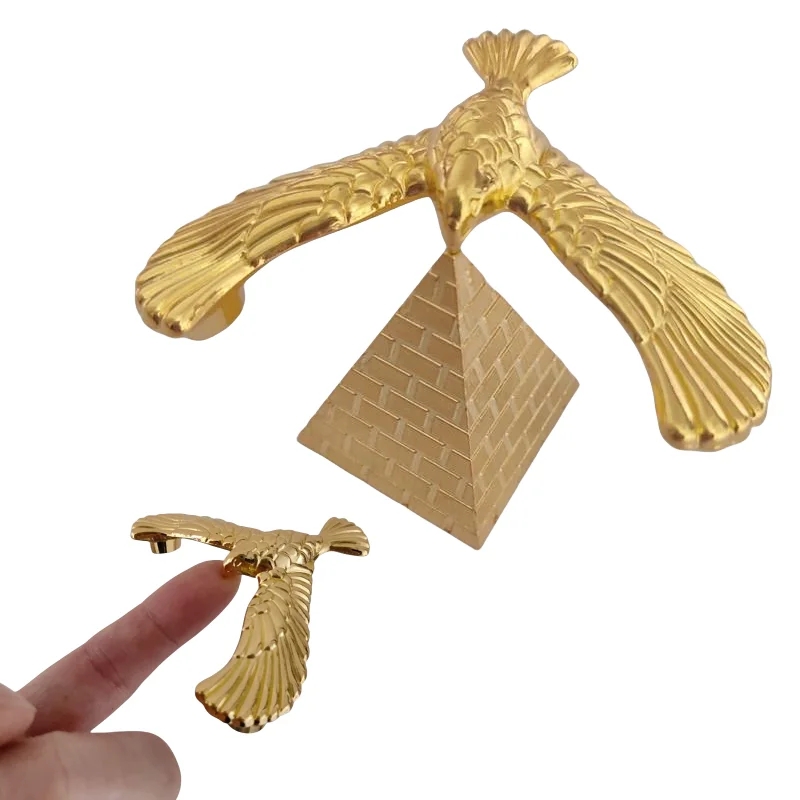 Balance Vogel Metall Adler Spielzeug Schwerkraft mit Pyramide Kombination Set Kinder Physikalische Wissenschaft Erwachsene Büro Desktop Spielzeug Geschenke