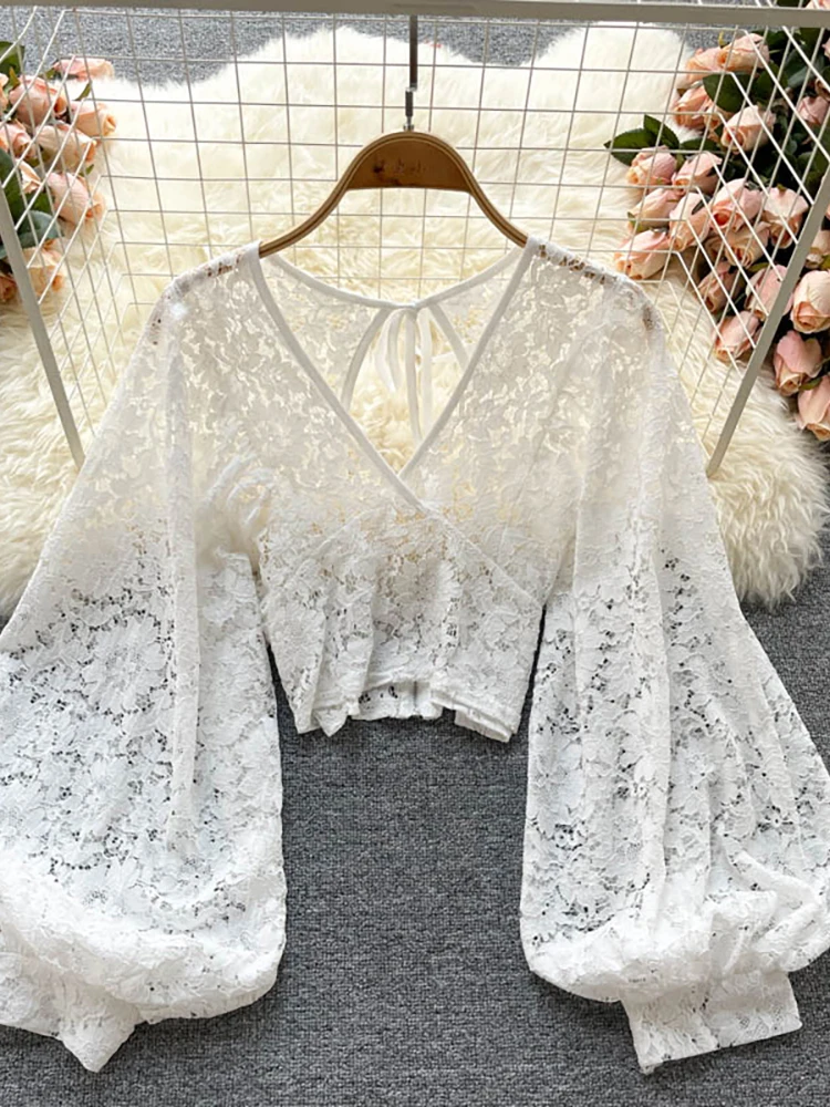 ฤดูใบไม้ร่วงสีดํา/สีขาว/สีน้ําตาลเสื้อลูกไม้เซ็กซี่ผู้หญิงElegant Vคอพัฟแขนยาวเปิดกลับสั้นเสื้อหญิงBlusas 2021
