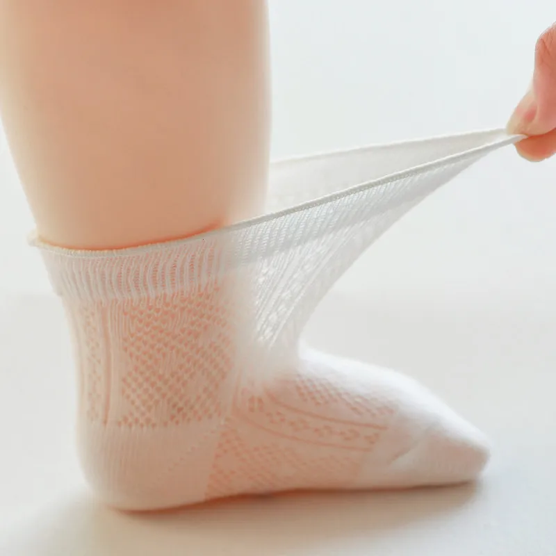 Calcetines tobilleros de malla fina y transpirable para bebé, medias de algodón de Color sólido con volantes para recién nacido, ropa nueva para niñas pequeñas, 2022