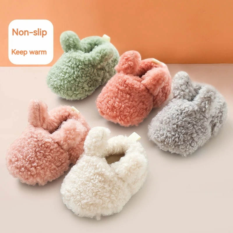 Sapatinho de caxemira macio para bebés, sapatos de criança antiderrapante, quente, recém-nascido, sapatos de berço infantil, primeiro cordeiro, menino, menina, inverno