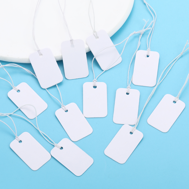 100 stks sieraden klein label diy blanco kleine tag multi size kraftpapier witte elastische lijn prijskaartje X13