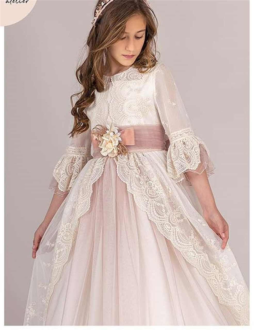 고급스러운 핑크 컬러 플라워 걸 드레스 웨딩 드레스 레이스 Appliqued Ruffle Layering Tulle First Communion Ball 가운